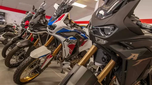 honda-showroom-14.jpg